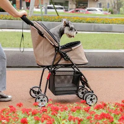 Chien dans poussette pour chien - PetStroller™ - beige alée de parc