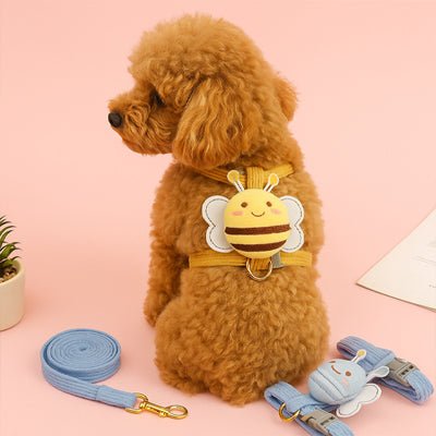 chiot avec harnais abeille jaune